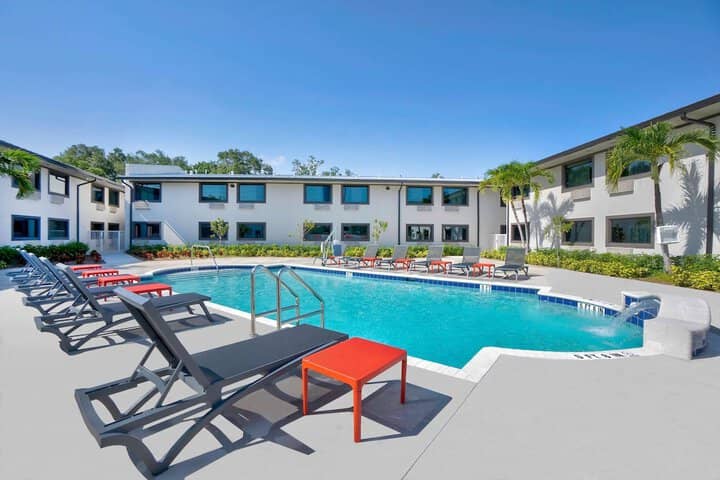 Pool 16 of 21
